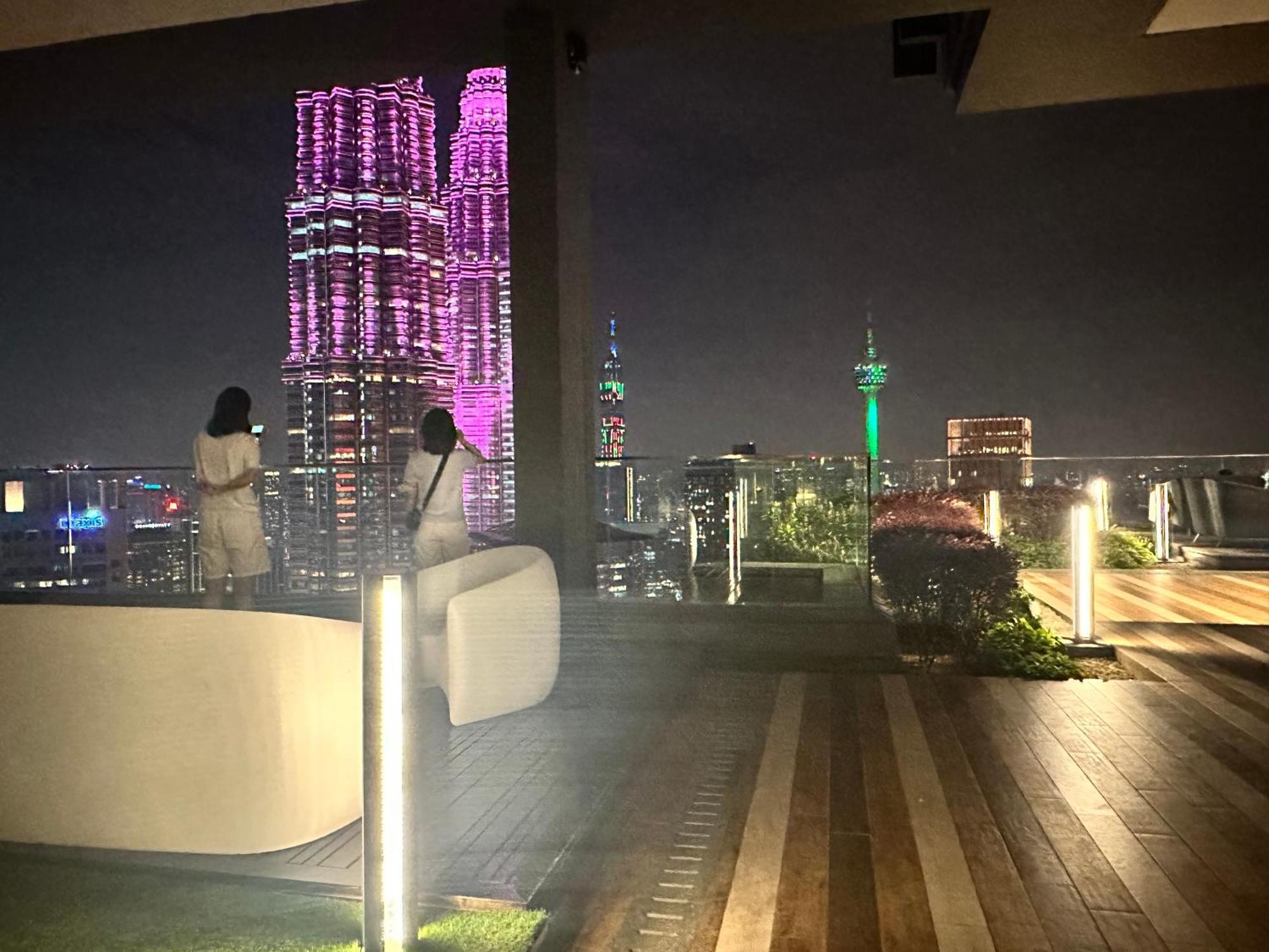 Star At Klcc By Eae Apartman Kuala Lumpur Kültér fotó